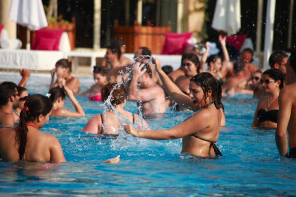 Dry Dry Dry Foam Party Part 1